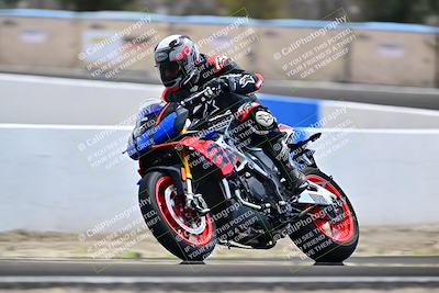 media/Apr-18-2025-TrackDaz (Fri) [[45f5874c44]]/B Group/Session 4 (Turn 6 - Outside)/